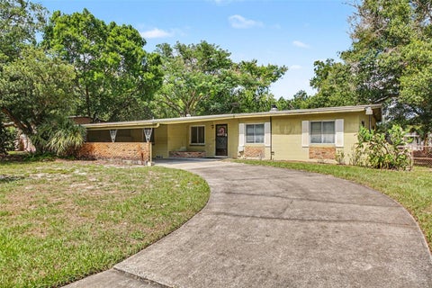 Photo of 107 Fairlane Circle, Sanford, FL 32773 (MLS # O6413766)