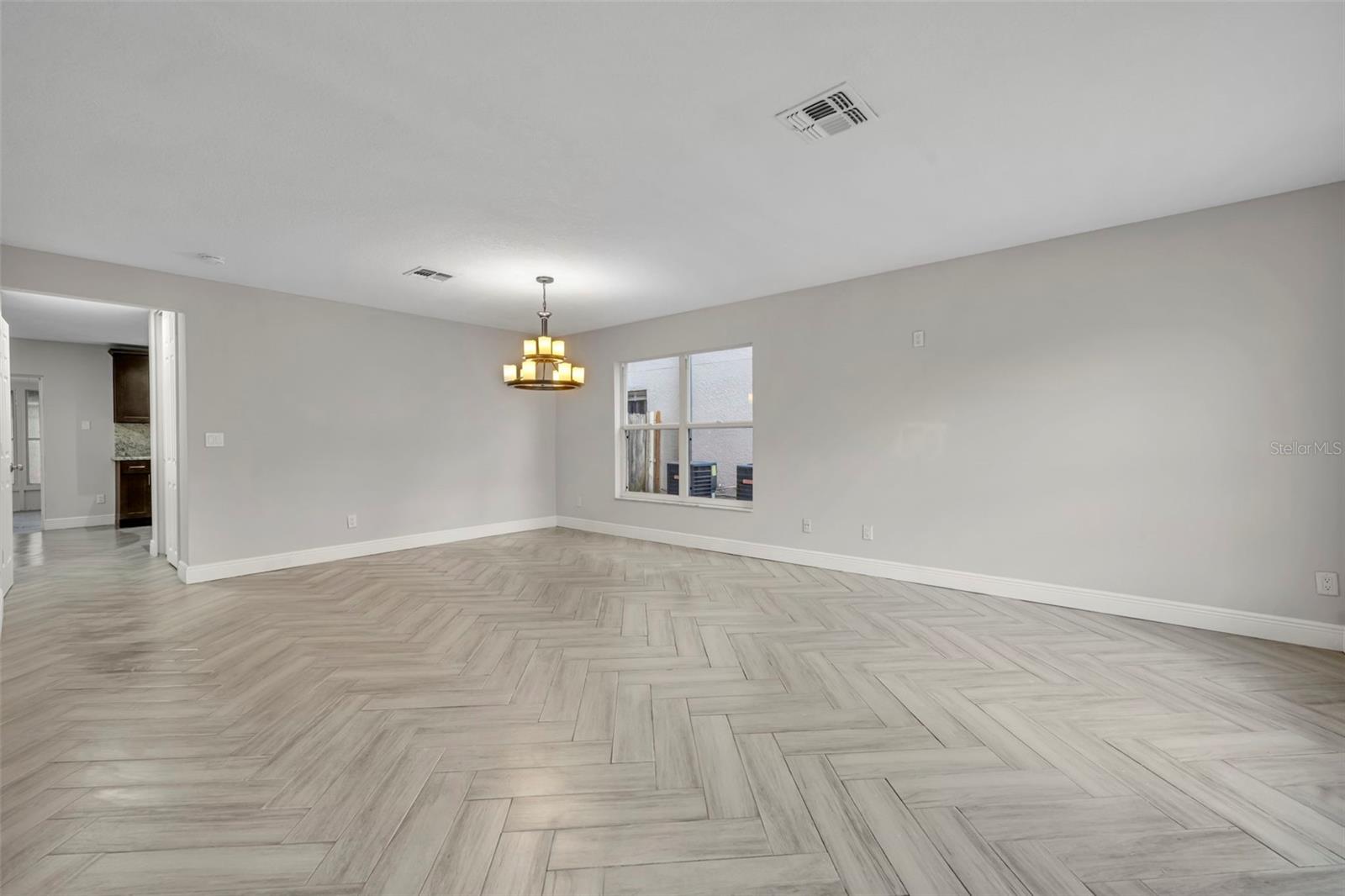 ANDOVER LAKES PH 03B - Residential