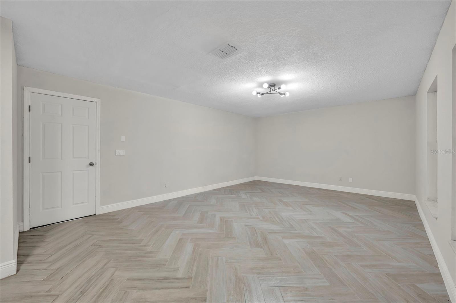 ANDOVER LAKES PH 03B - Residential