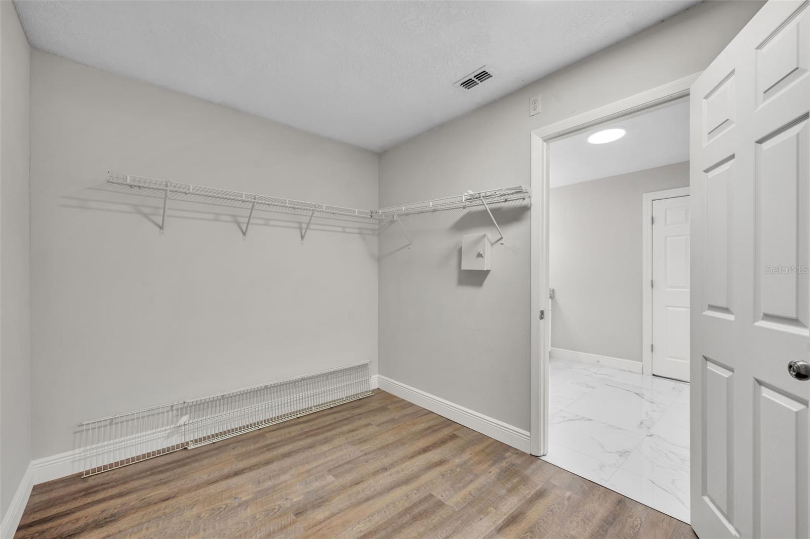 ANDOVER LAKES PH 03B - Residential