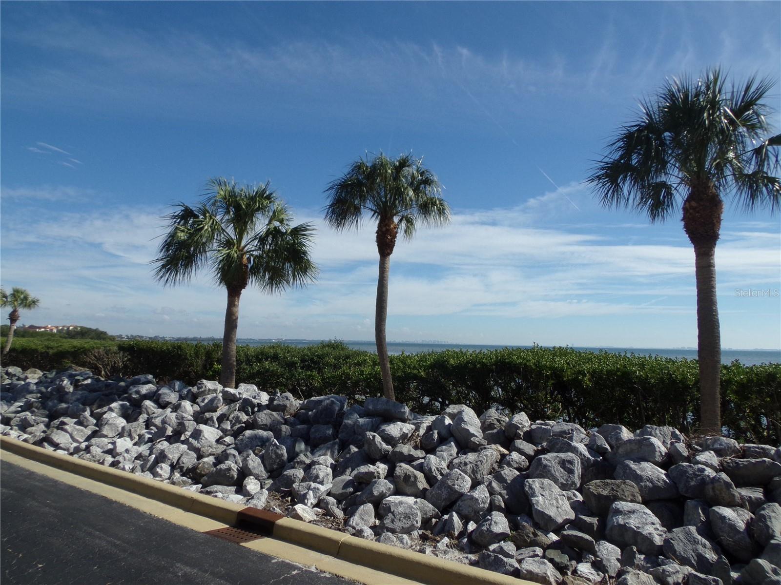 CONQUISTADOR BAY CLUB - Residential