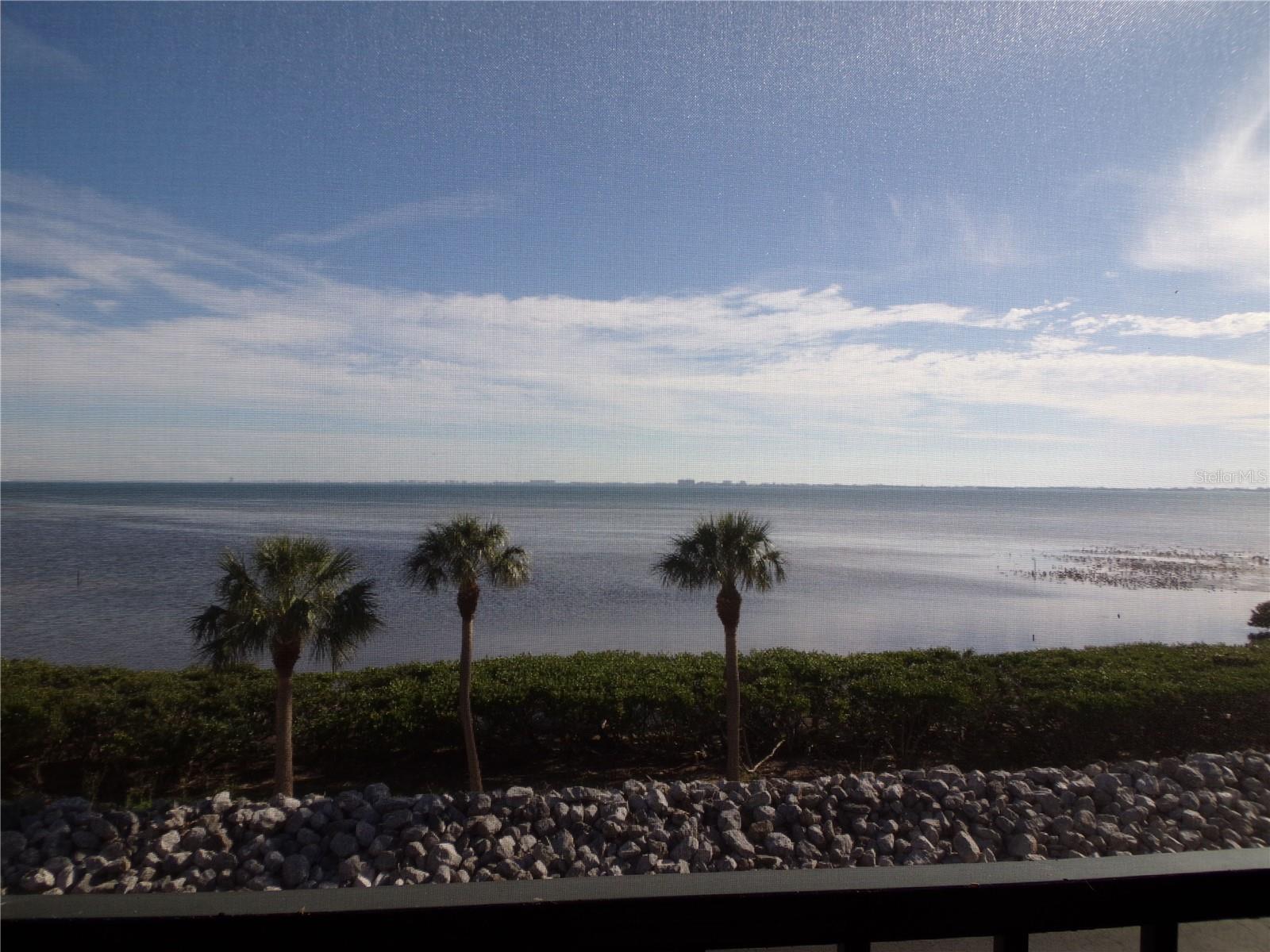 CONQUISTADOR BAY CLUB - Residential