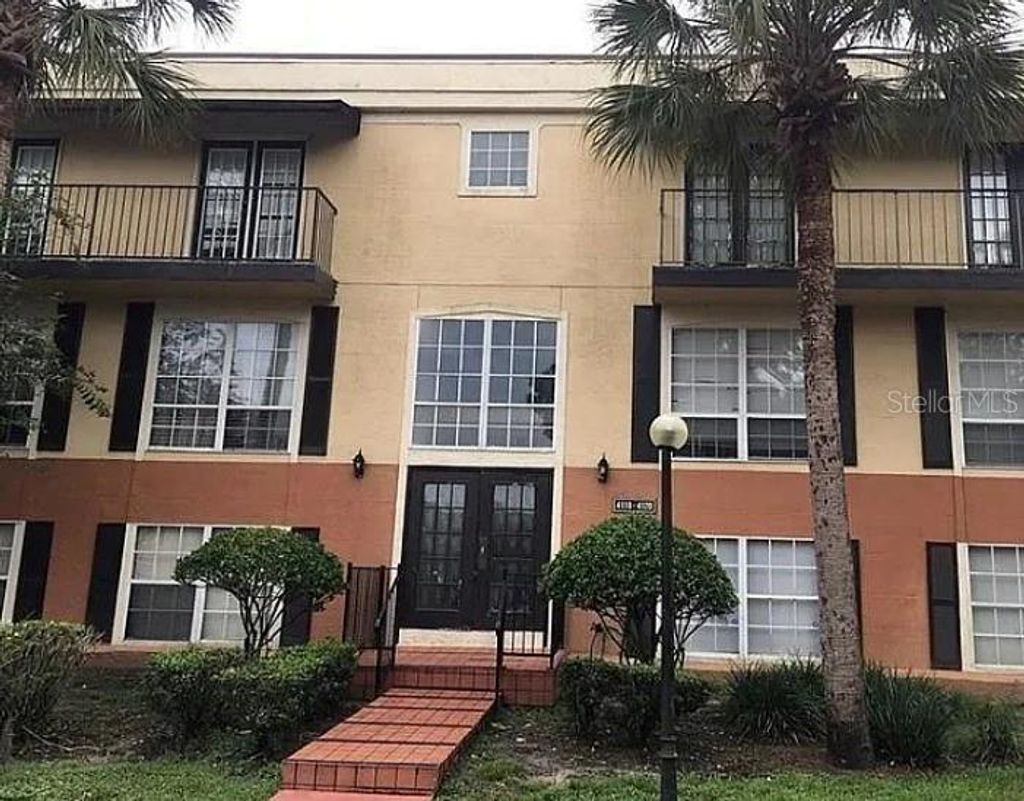 Photo of 4114 Dijon Drive #4114E, Orlando, FL 32808 (MLS # O6387870)