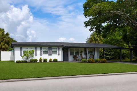Photo of 4636 W Bay Court Avenue, Tampa, FL 33611 (MLS # W7887126)