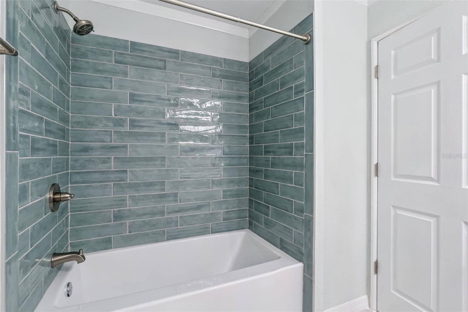 MIDWAY - Residential