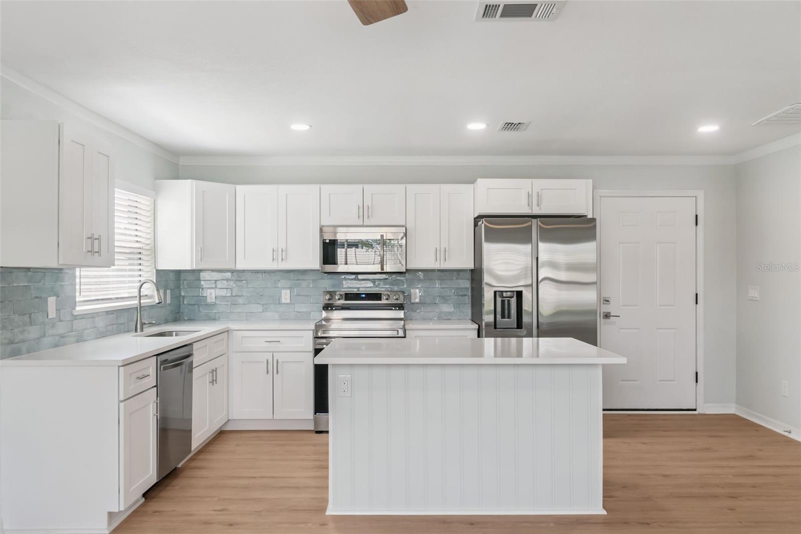 MIDWAY - Residential