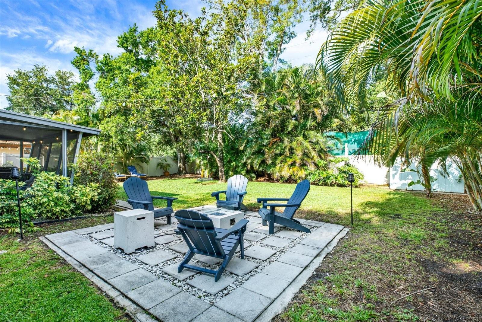 BAY PINES MANOR - Residential