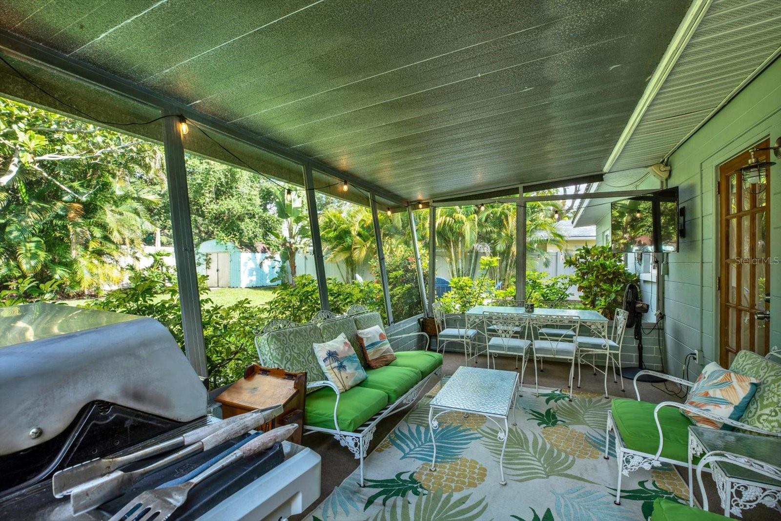 BAY PINES MANOR - Residential