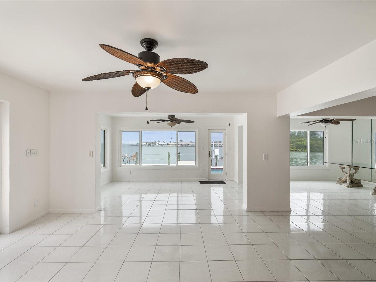 RIDGEWOOD RIVIERA - Residential