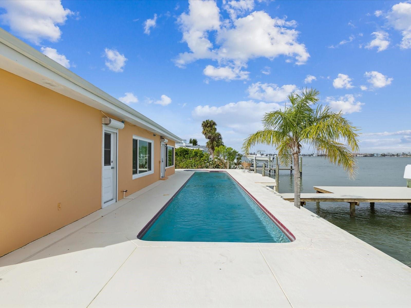 RIDGEWOOD RIVIERA - Residential