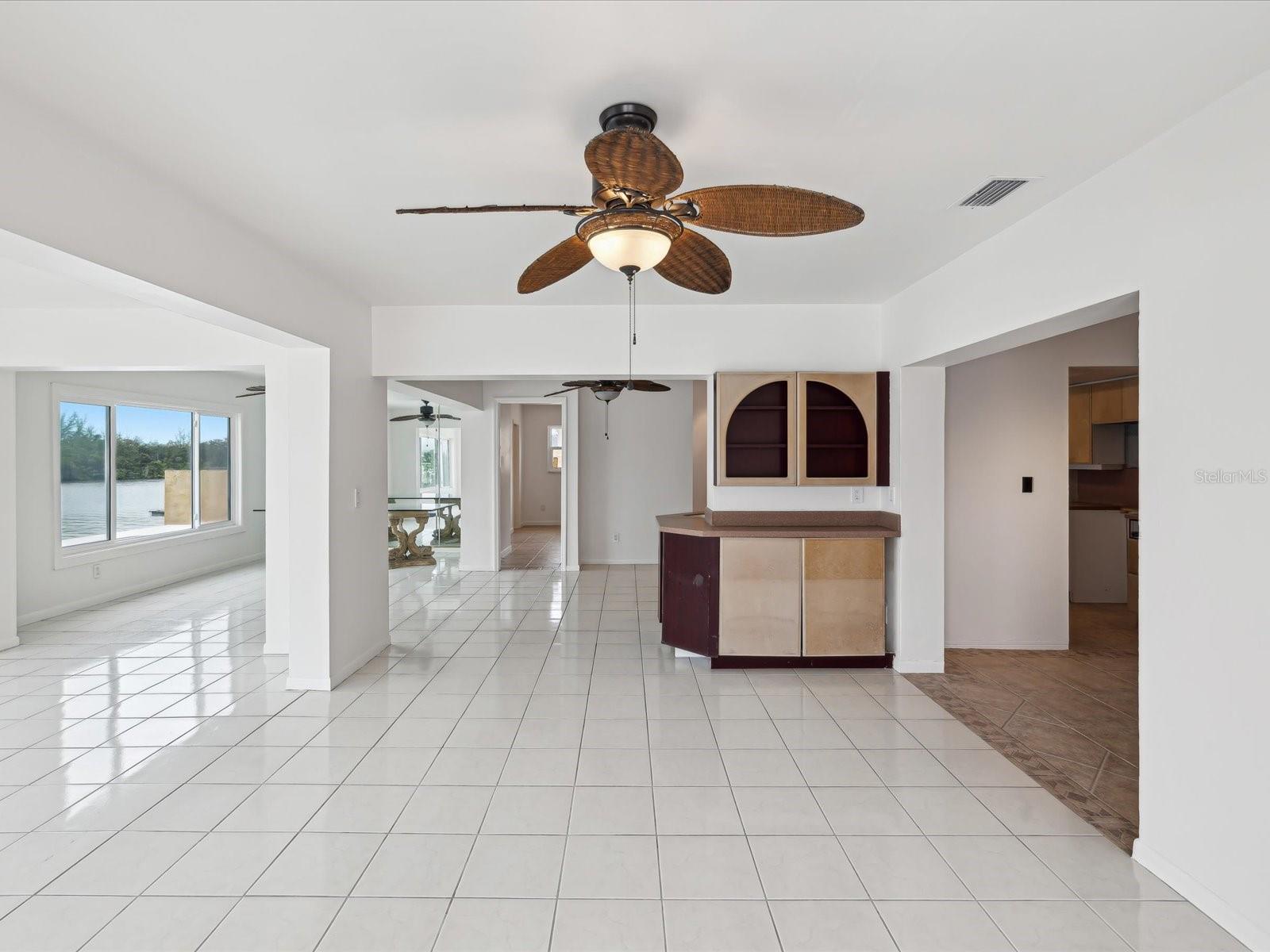 RIDGEWOOD RIVIERA - Residential