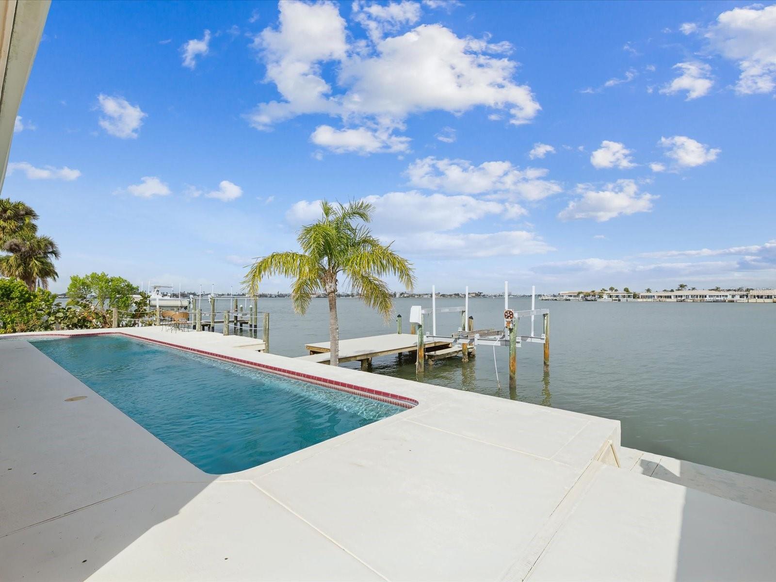 RIDGEWOOD RIVIERA - Residential