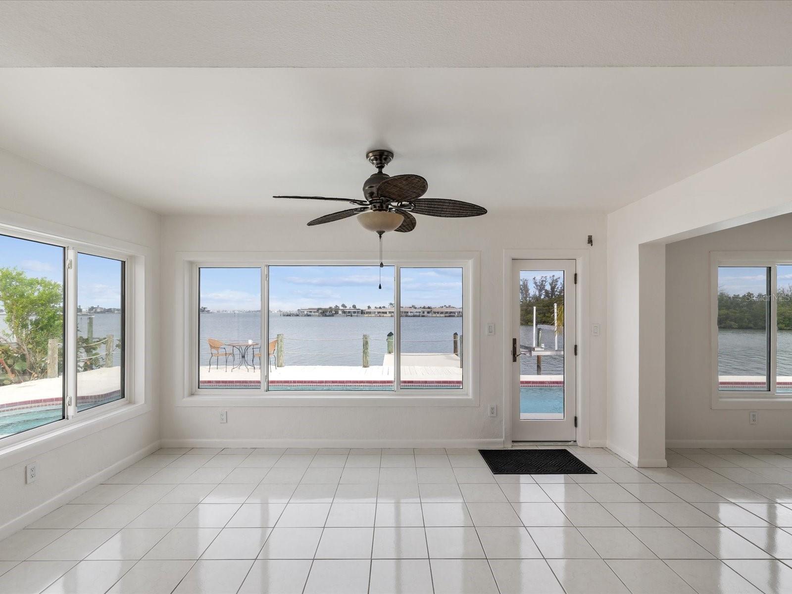 RIDGEWOOD RIVIERA - Residential