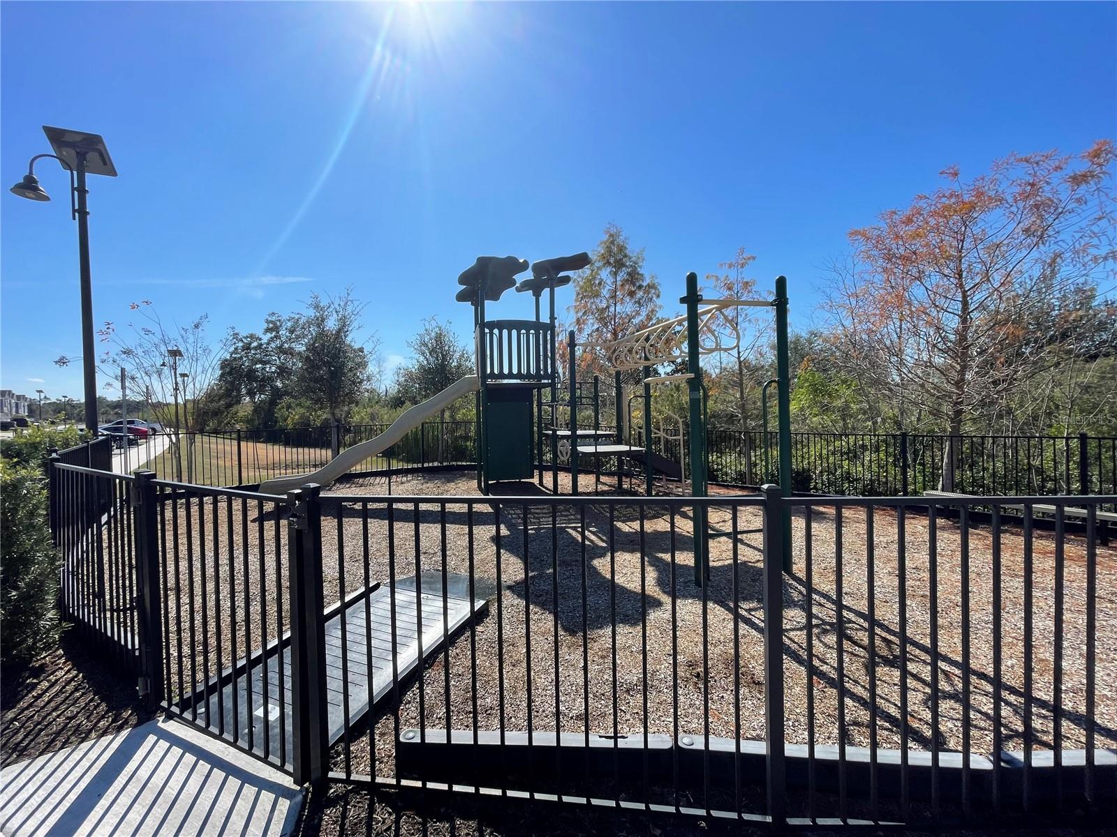 LAKE MDW LNDG - Residential