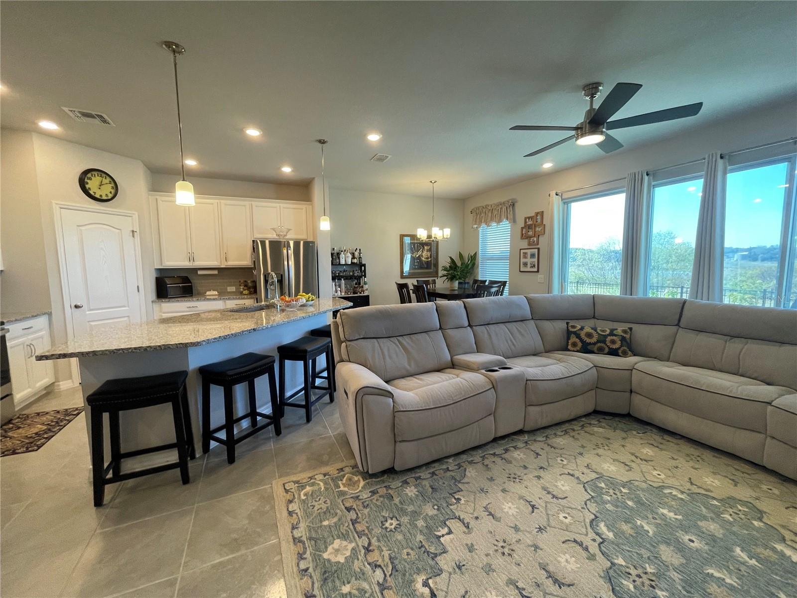 LAKE MDW LNDG - Residential