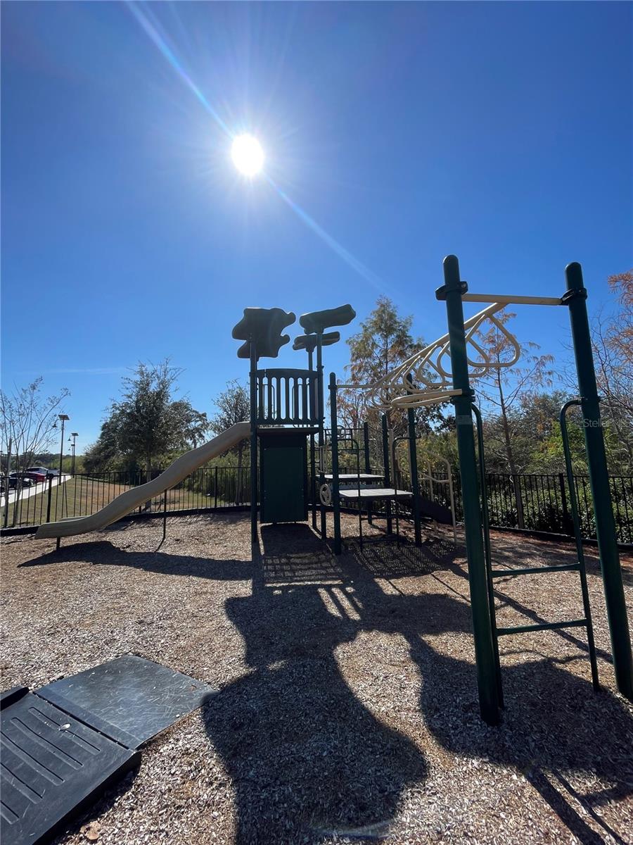 LAKE MDW LNDG - Residential