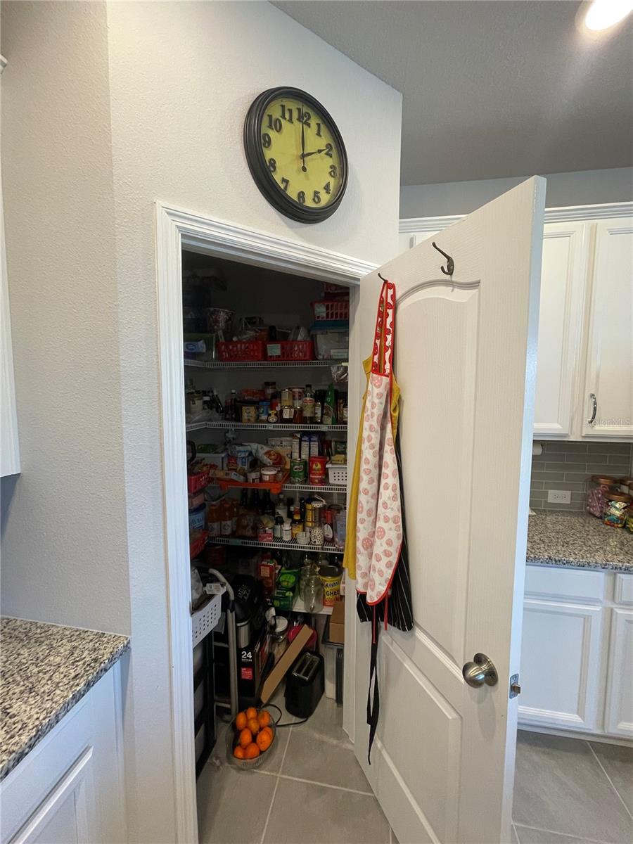 LAKE MDW LNDG - Residential