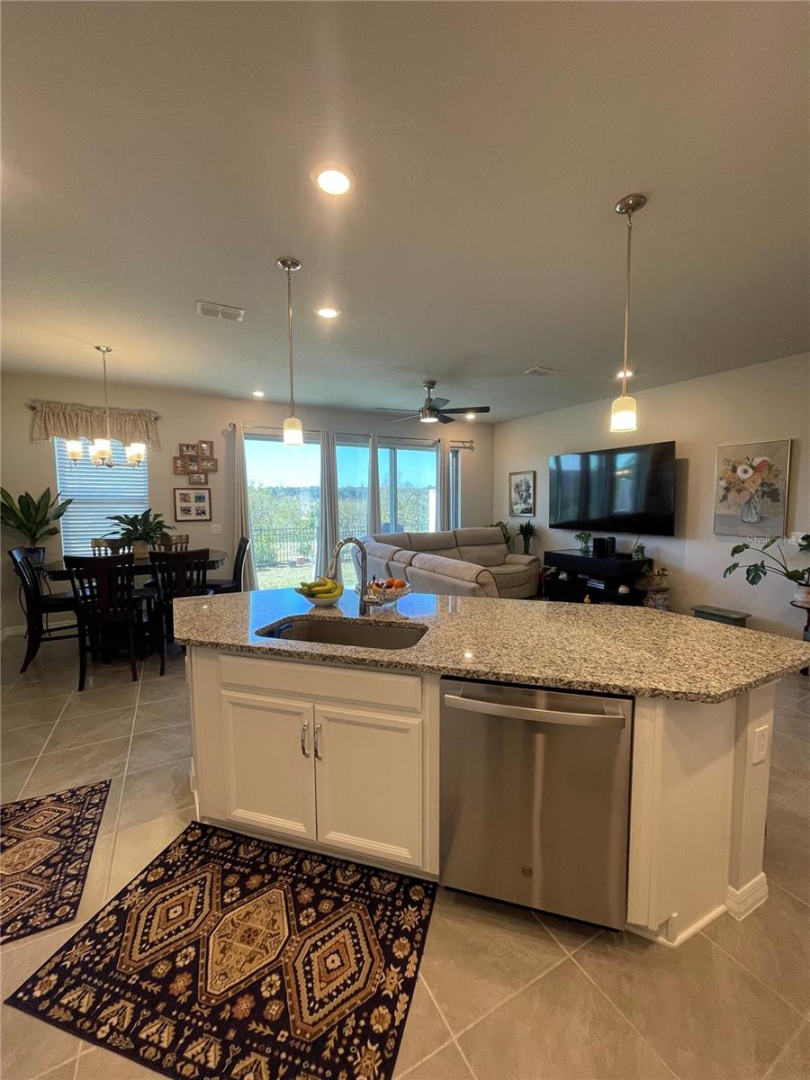 LAKE MDW LNDG - Residential