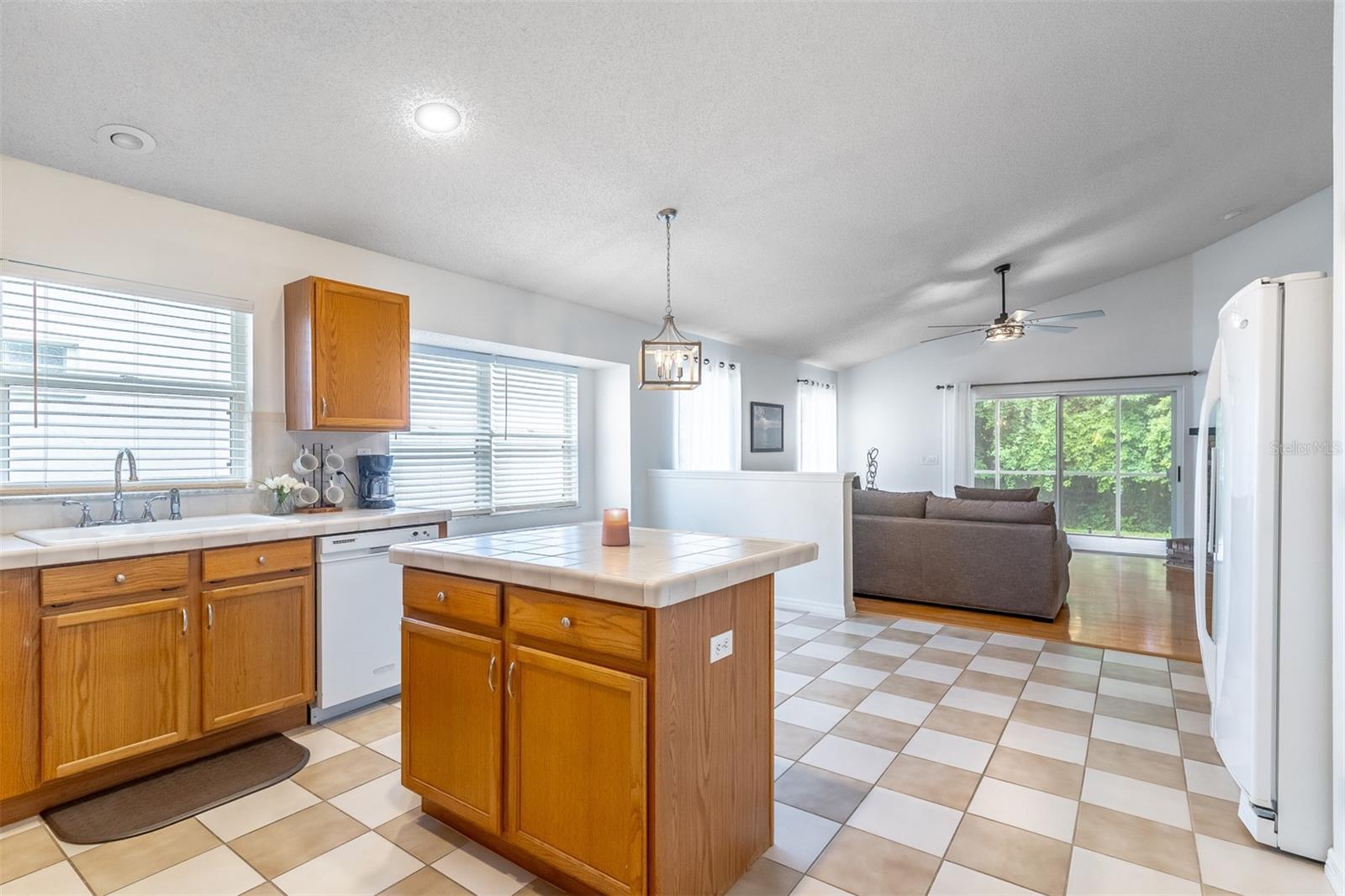 VILLAGES AT KINGSBRIDGE WEST TR C-1 - Residential