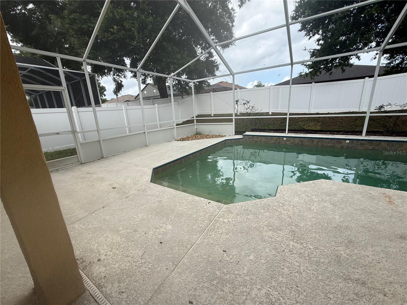 EASTMONTE - Residential