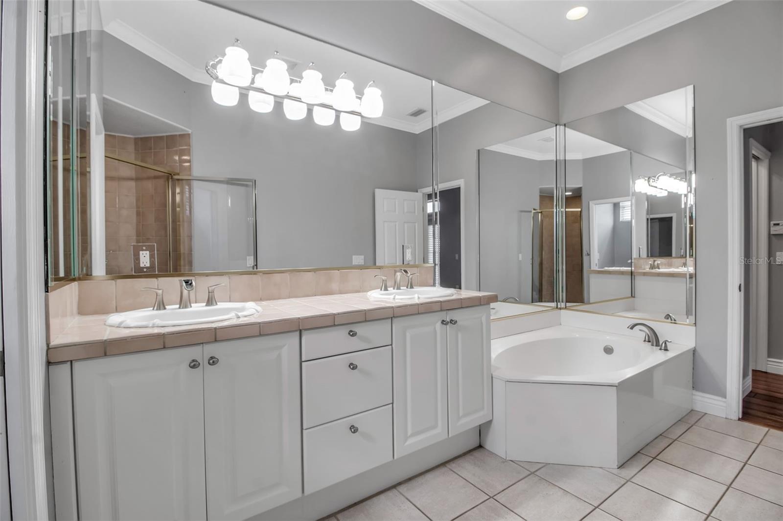 RIVERDALE REV - Residential Lease