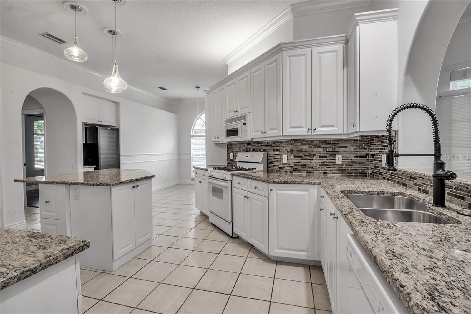 RIVERDALE REV - Residential Lease