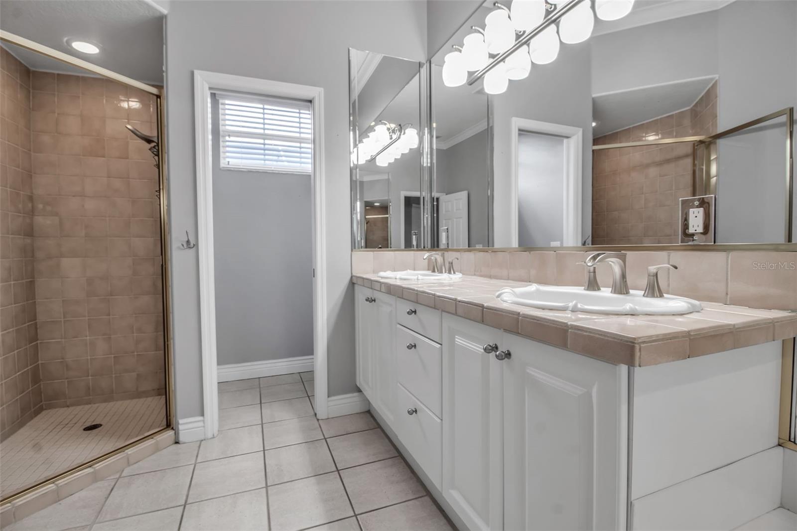 RIVERDALE REV - Residential Lease