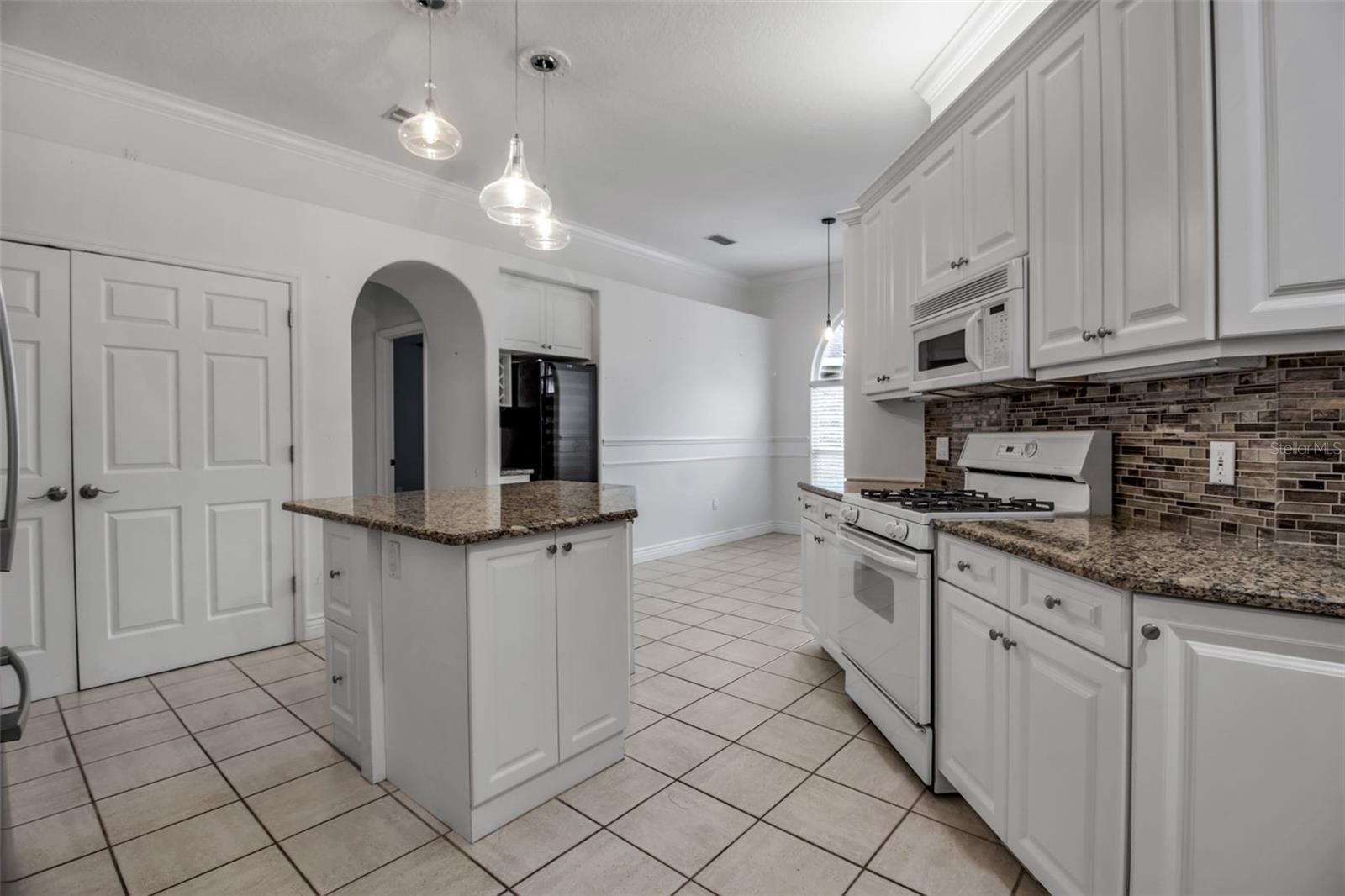 RIVERDALE REV - Residential Lease