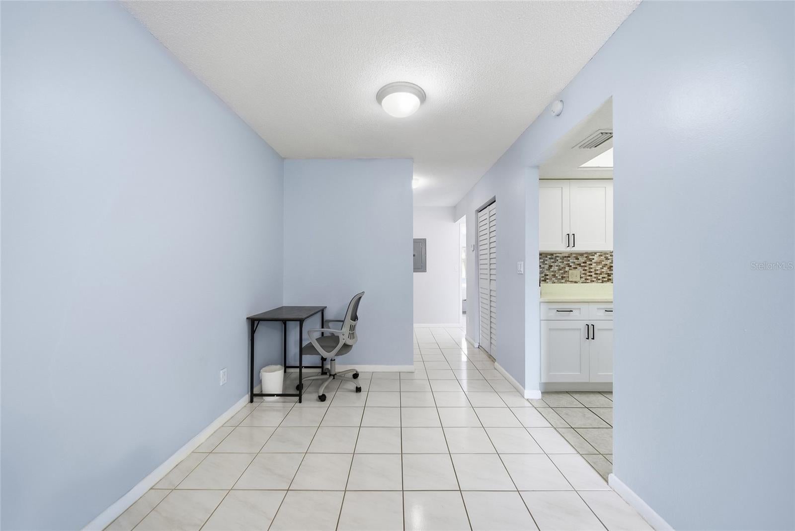 811 N KEENE ROAD V7