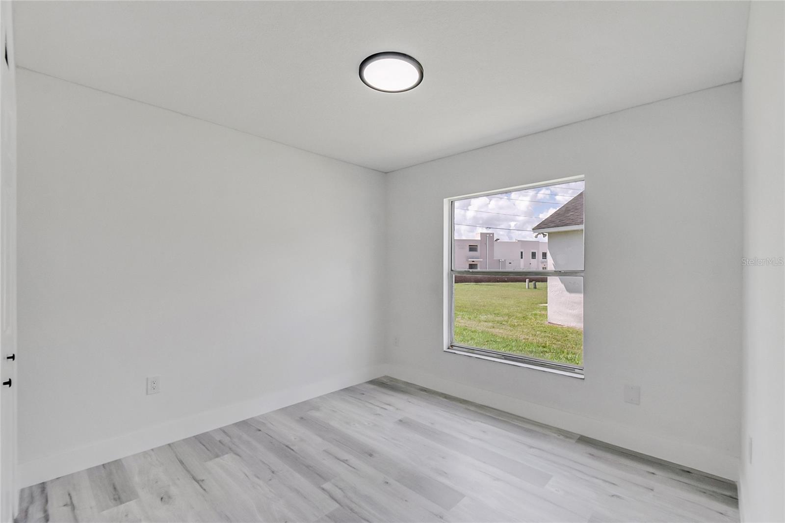 ORCHID EDGE AT CRESCENT LAKES UNIT 1 - Residential
