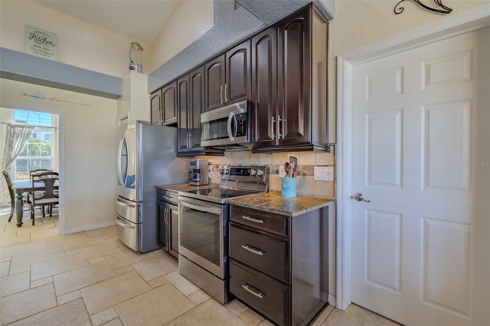 NATURES RESERVE - Residential