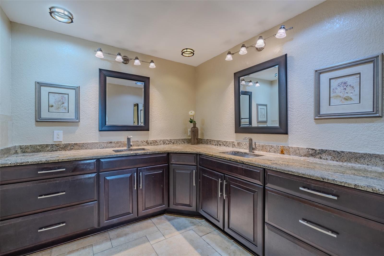 NATURES RESERVE - Residential