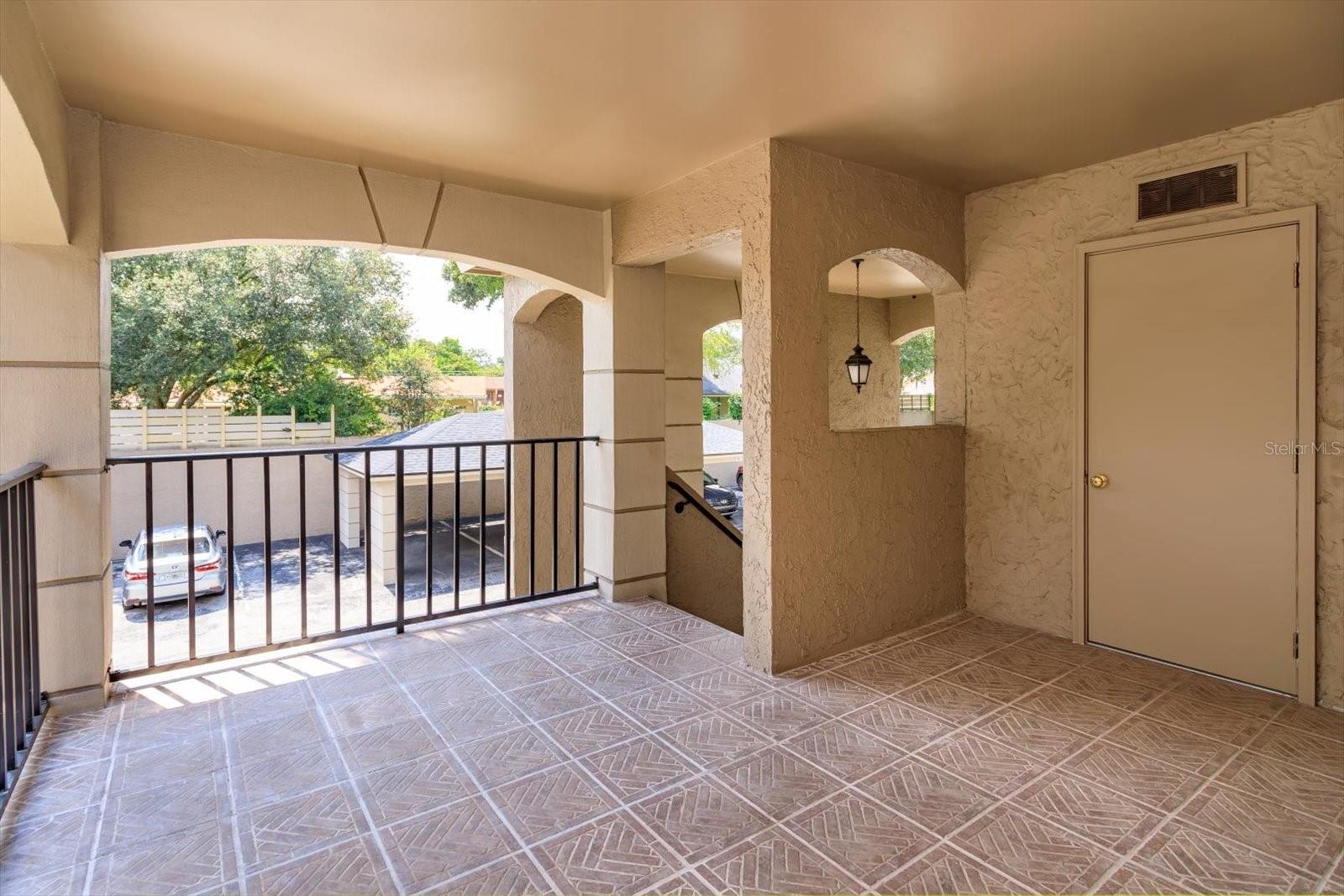 1055 KENSINGTON PARK DRIVE 711