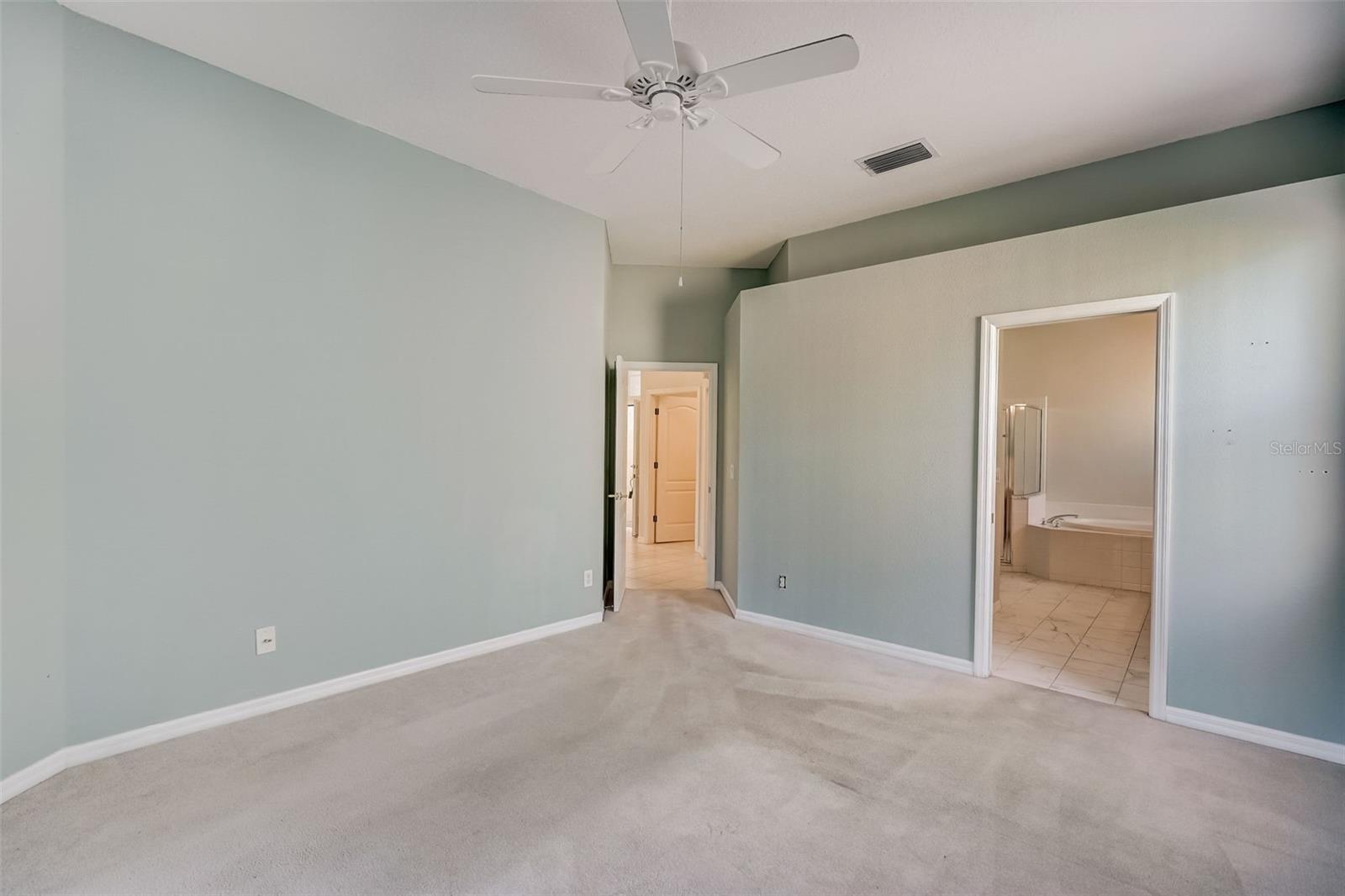 CARLYLE AT VILLAGES OF PALM-AIRE - Residential