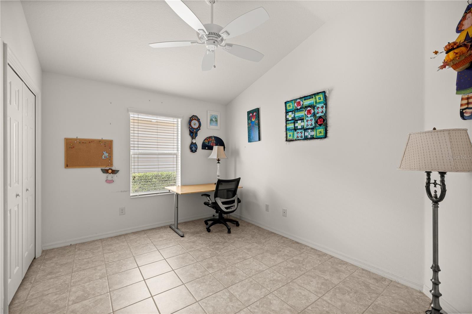 859 AMBER COURT