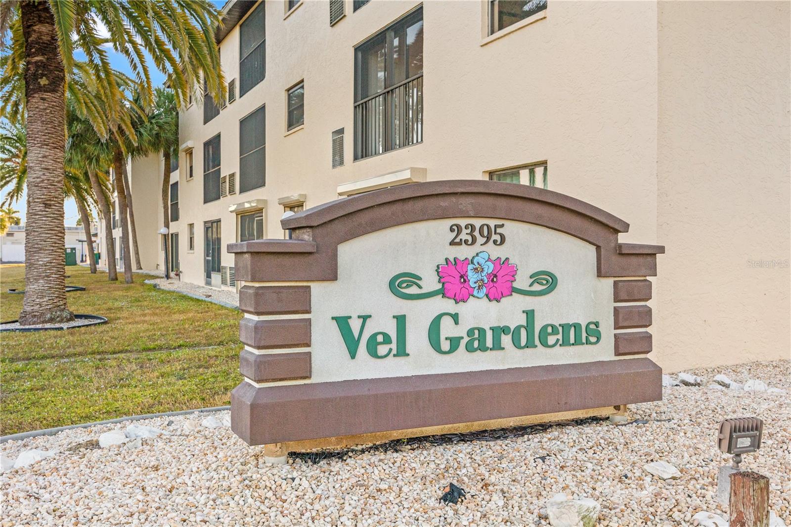 VEL GARDENS PH 02 - Residential