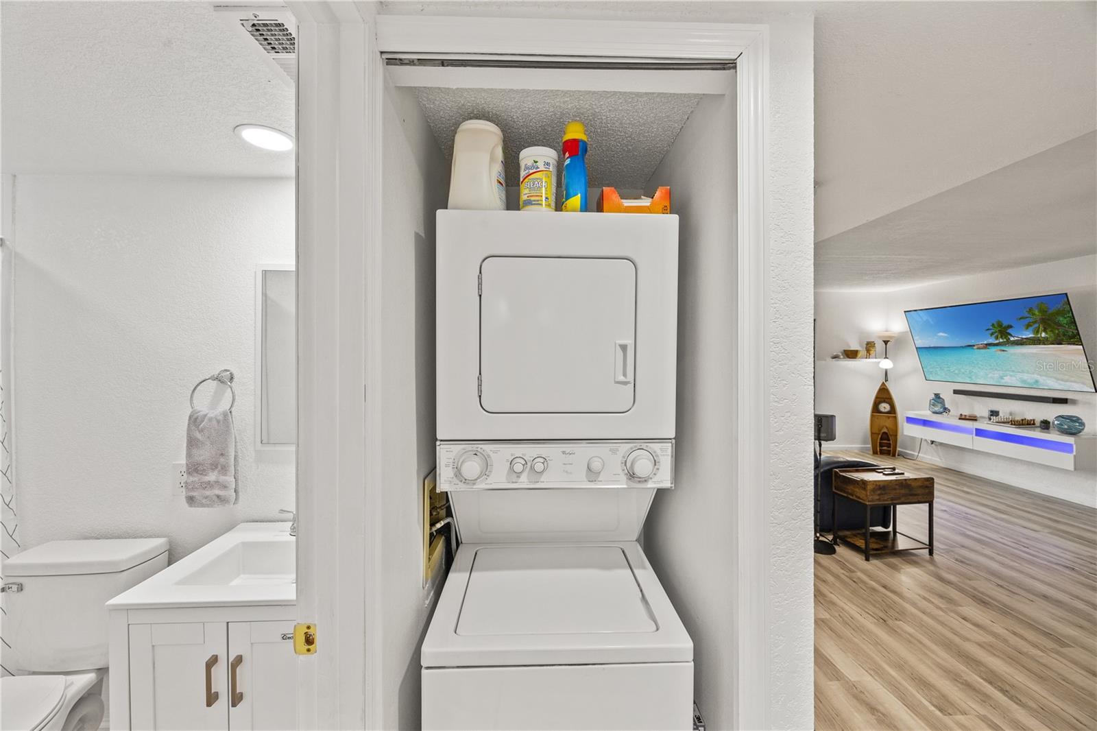 VEL GARDENS PH 02 - Residential