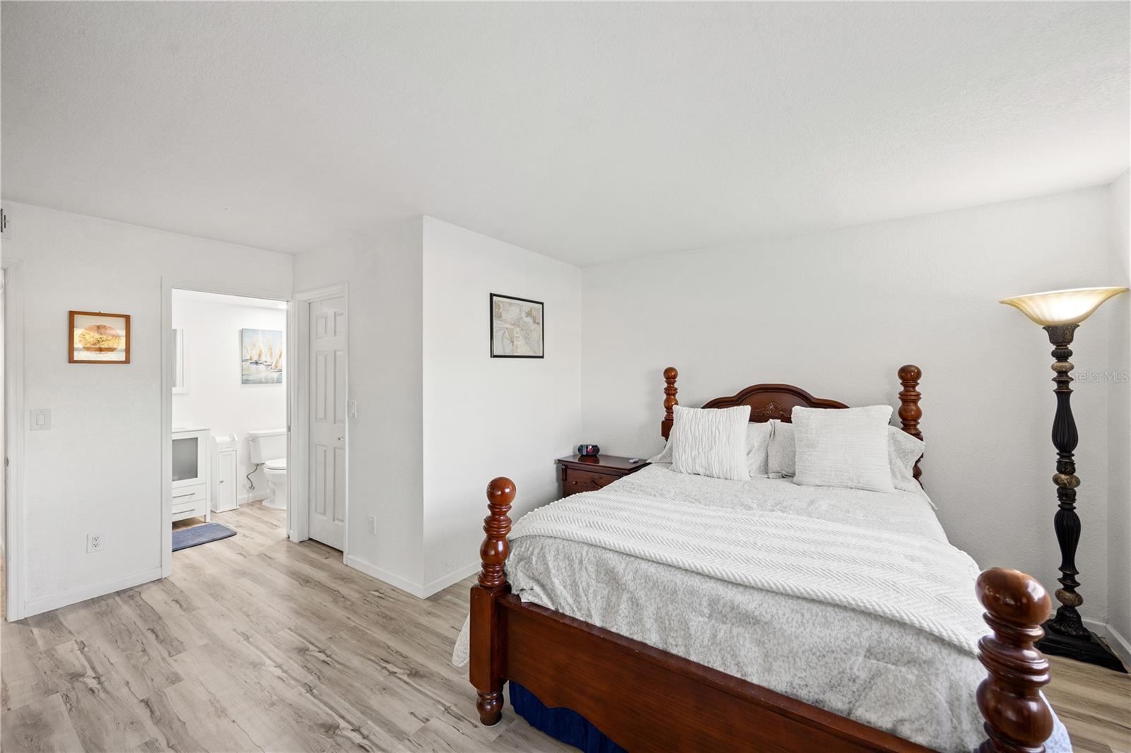 VEL GARDENS PH 02 - Residential