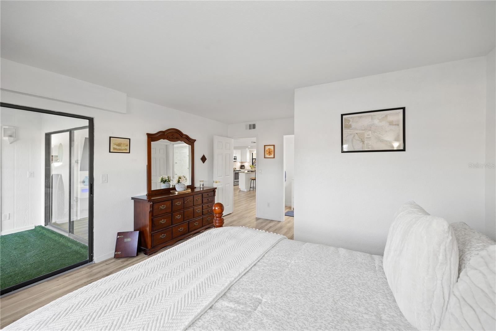 VEL GARDENS PH 02 - Residential