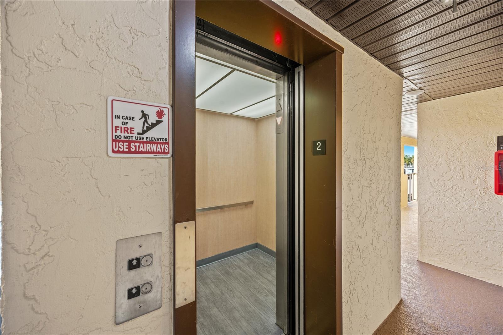 VEL GARDENS PH 02 - Residential