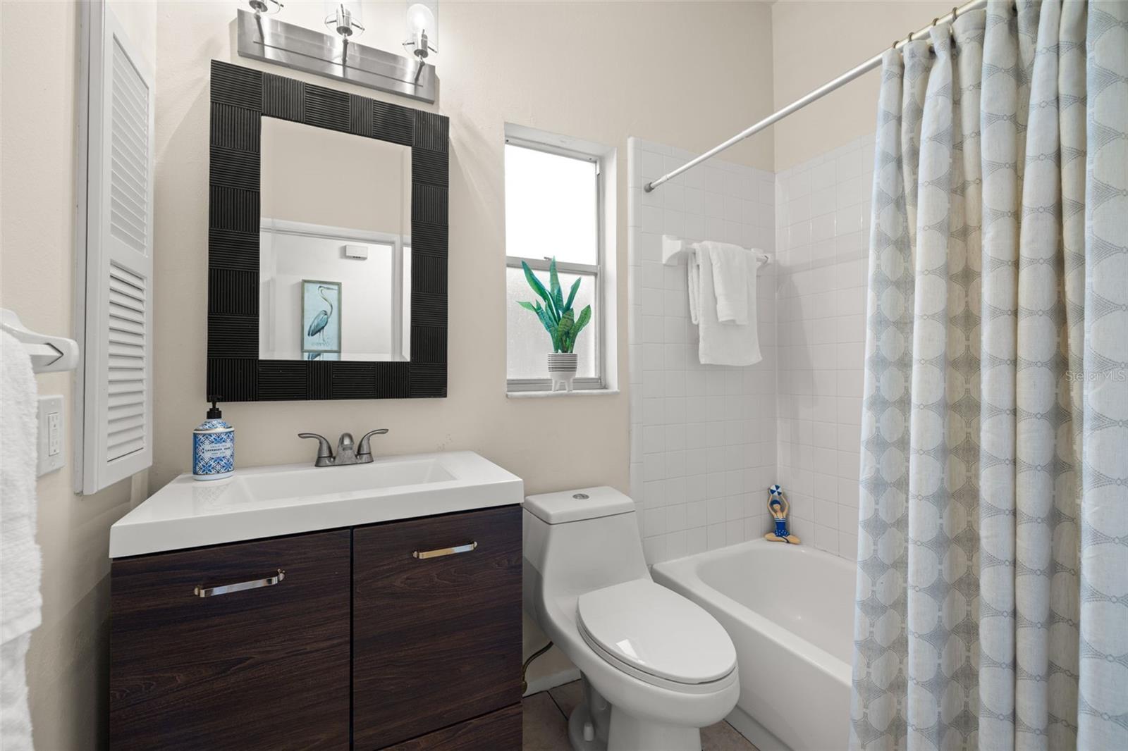 FRANKLIN SQUARE PH III - Residential