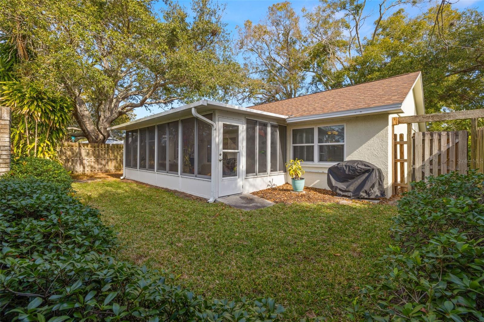 FRANKLIN SQUARE PH III - Residential