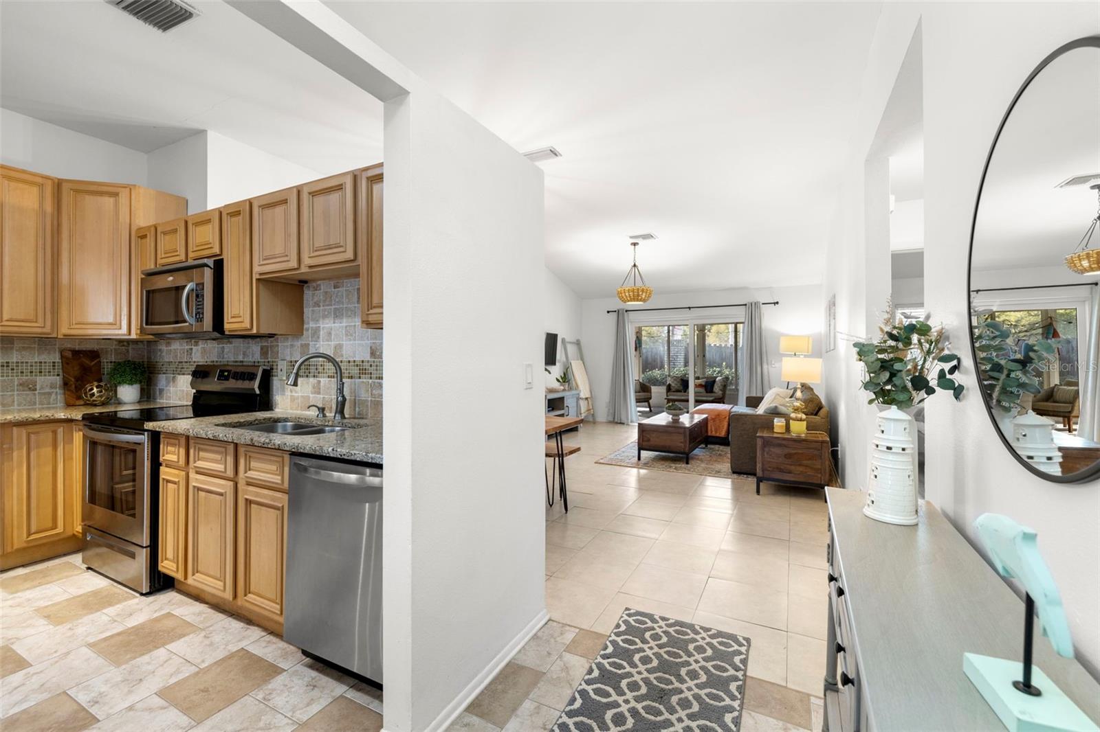 FRANKLIN SQUARE PH III - Residential