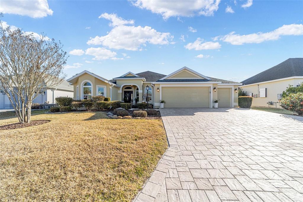 Photo of 5647 Key Deer Path, The Villages, FL 32163 (MLS # O6379862)