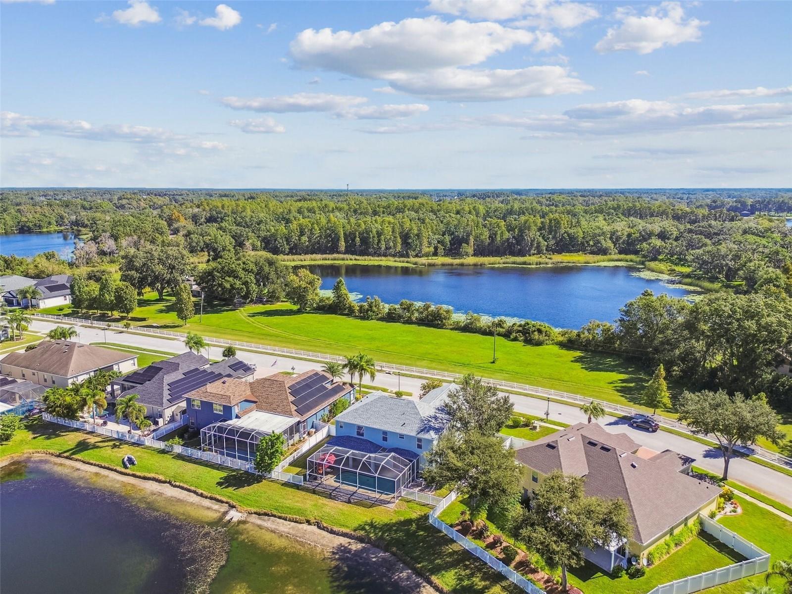 LAKE TALIA PH 02 - Residential