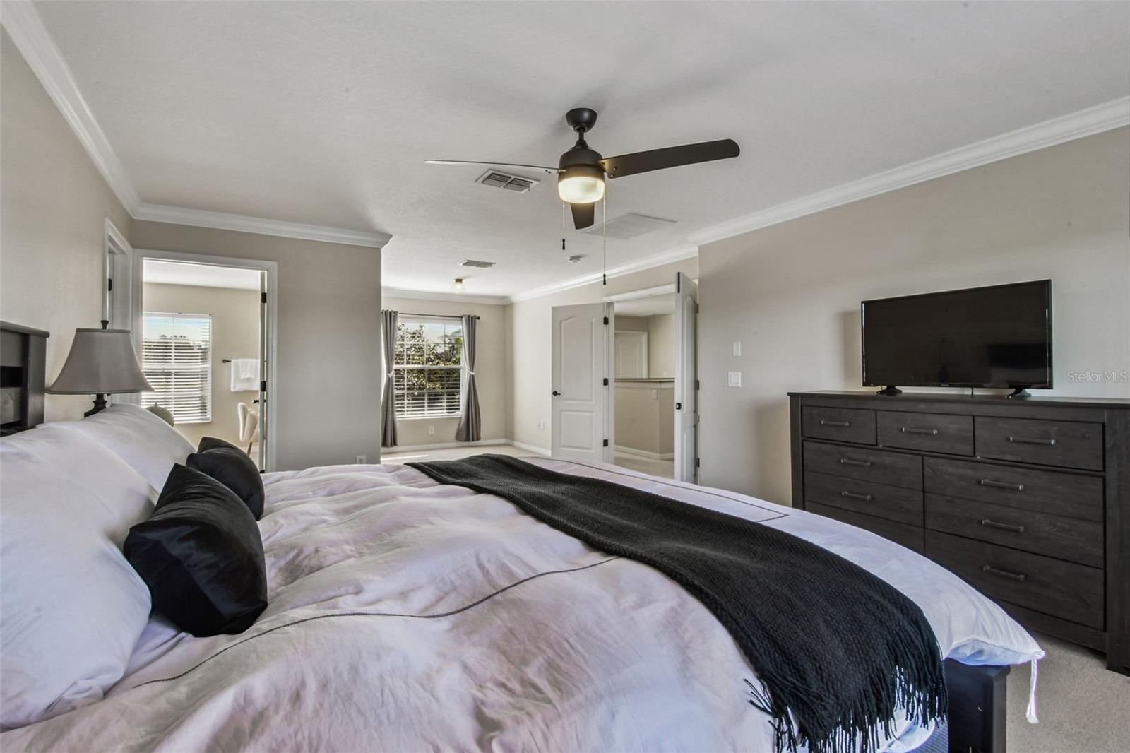 LAKE TALIA PH 02 - Residential