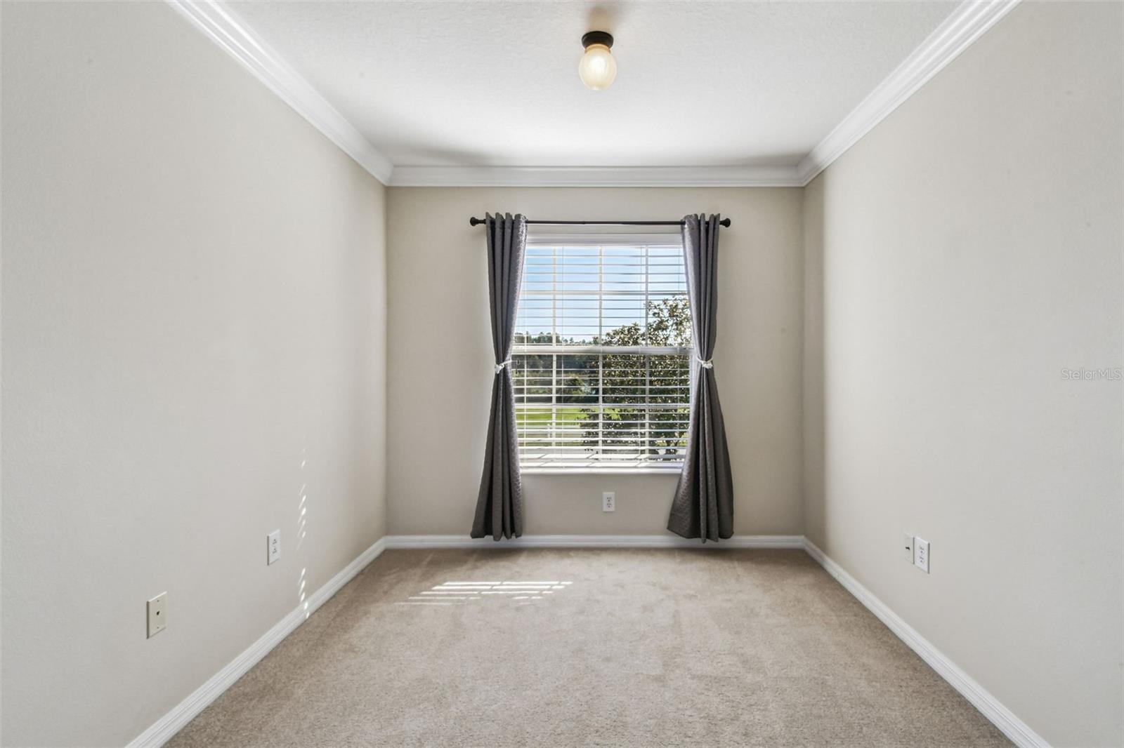 LAKE TALIA PH 02 - Residential