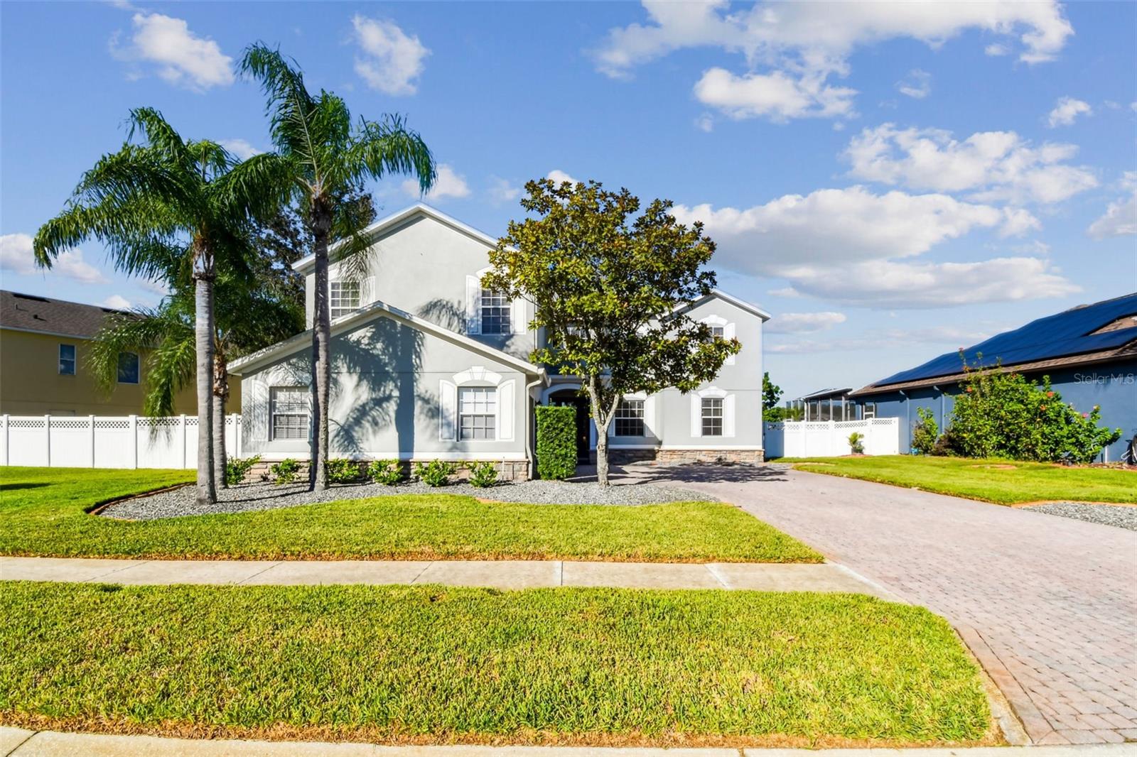 LAKE TALIA PH 02 - Residential