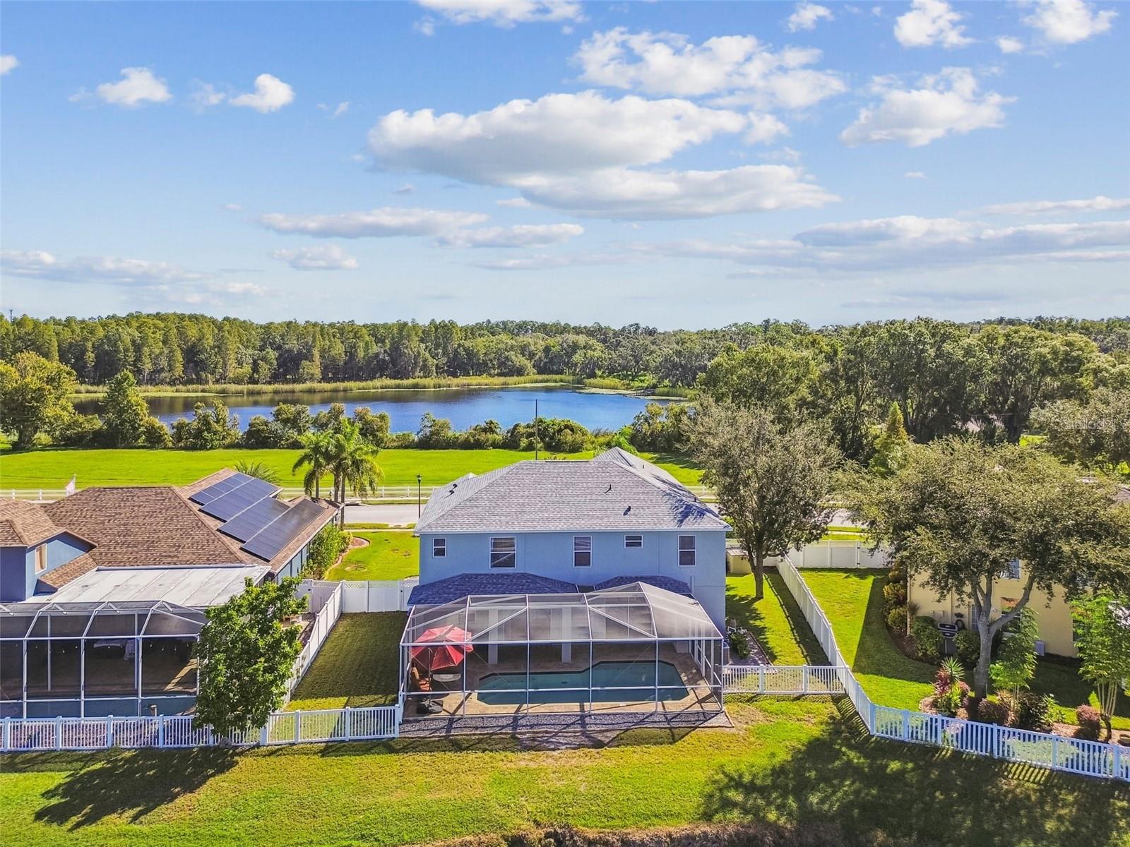 LAKE TALIA PH 02 - Residential