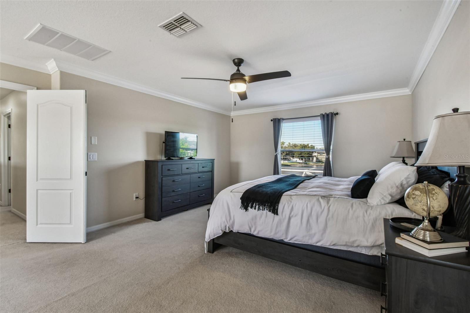 LAKE TALIA PH 02 - Residential